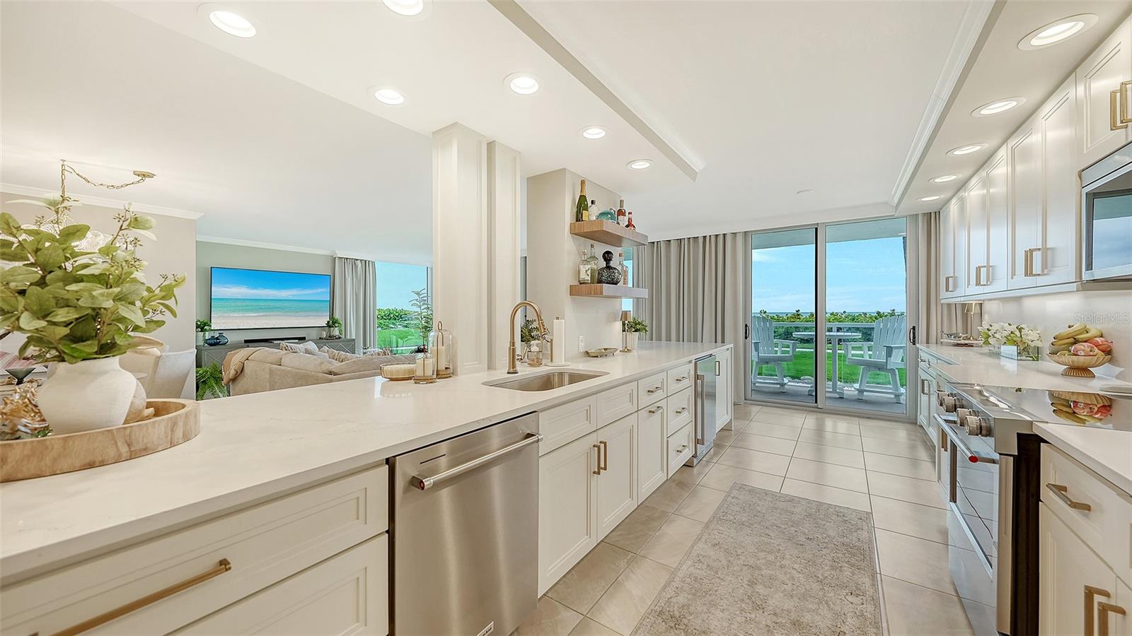 2425 GULF OF MEXICO DRIVE 1B