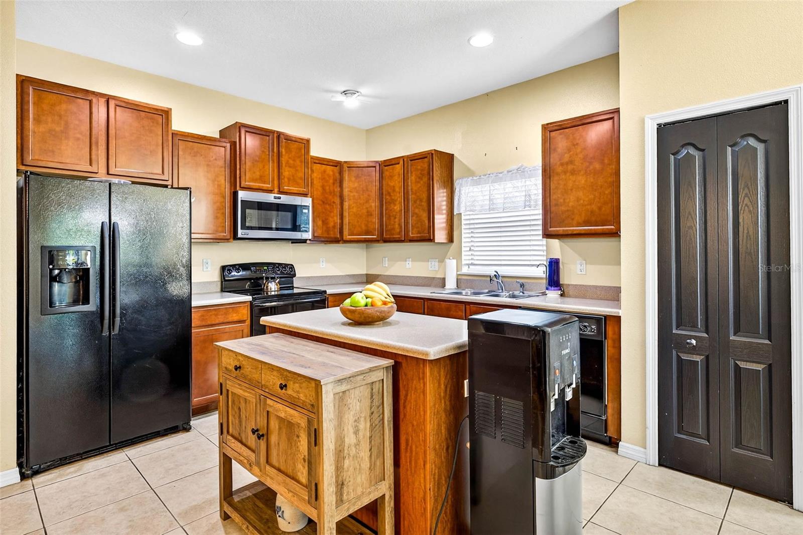 WHISPERING WOODS PHS 1 - Residential