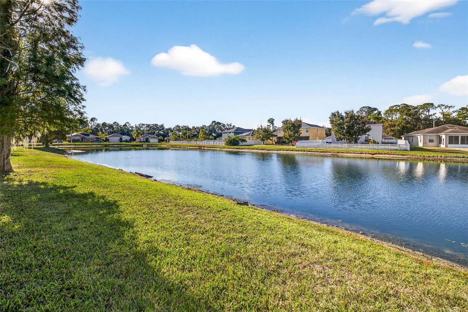 WHISPERING WOODS PHS 1 - Residential