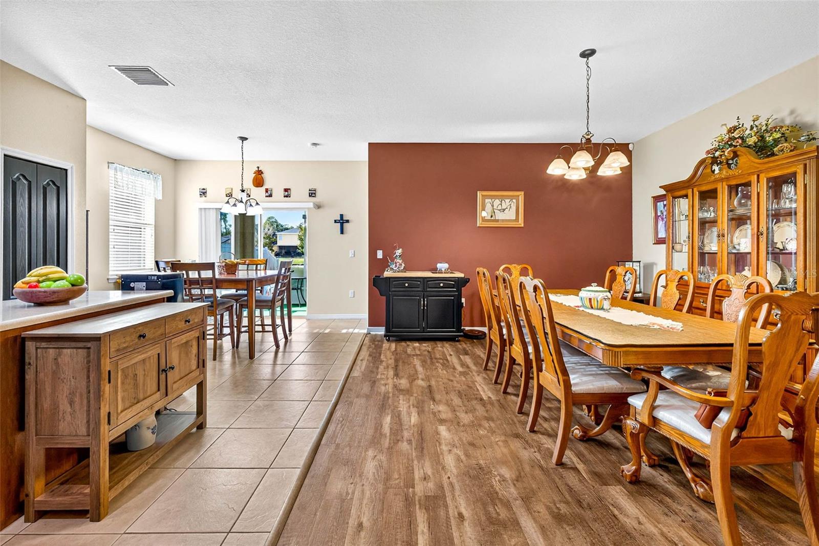 WHISPERING WOODS PHS 1 - Residential