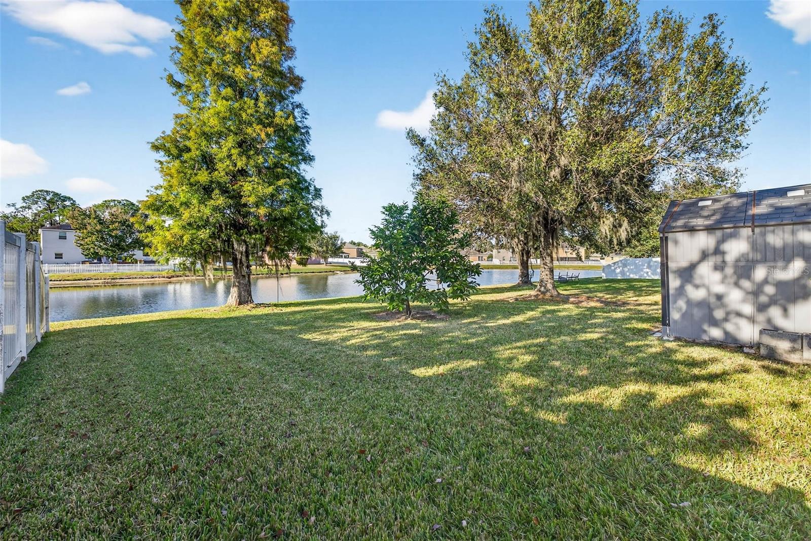 WHISPERING WOODS PHS 1 - Residential