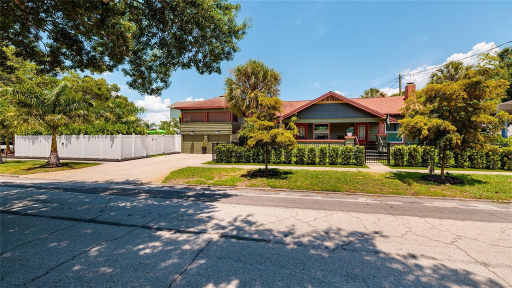 Photo of 127 23rd Street N, St Petersburg, FL 33713 (MLS # A4694436)