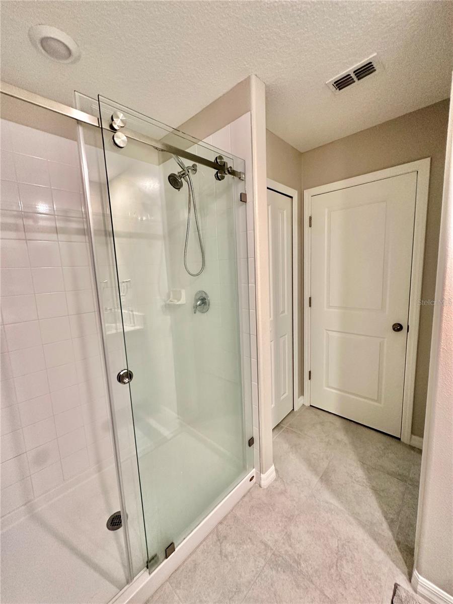 VENTANA - Residential Lease