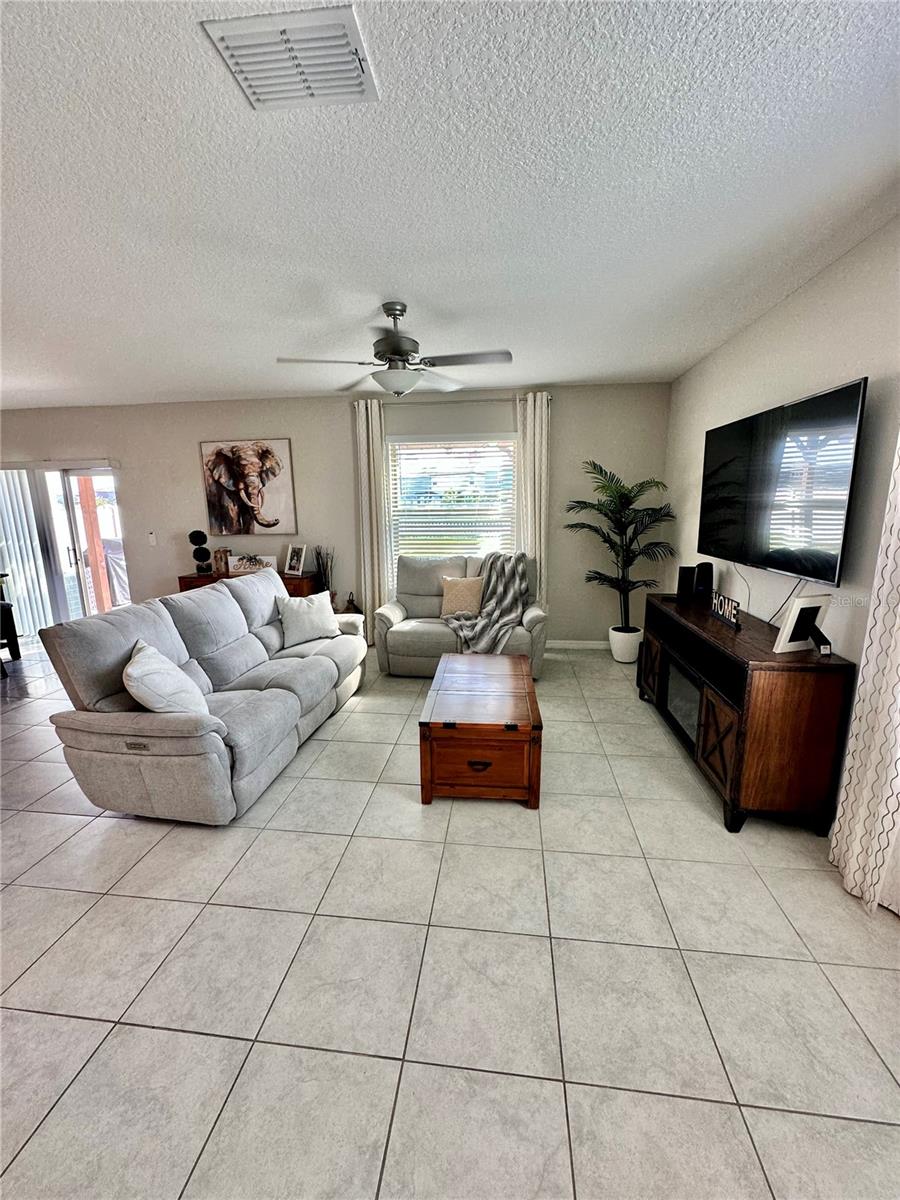 VENTANA - Residential Lease