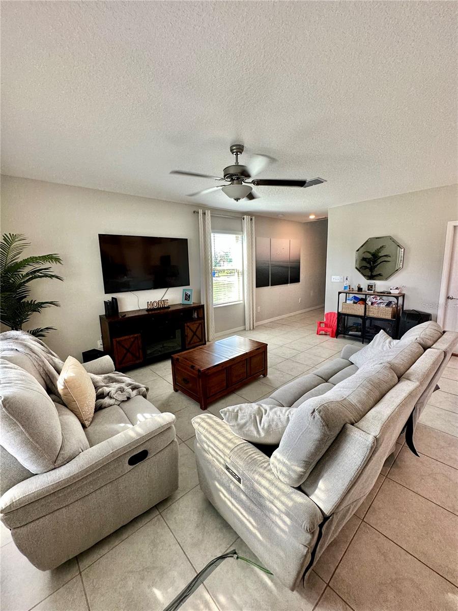 VENTANA - Residential Lease