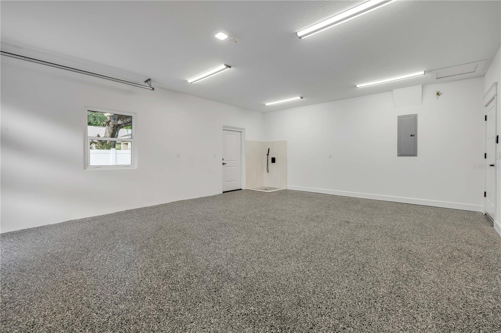 DETWILERS N 650 FT LT 02 16 17 34 NEW SMYRNA BEACH - Residential