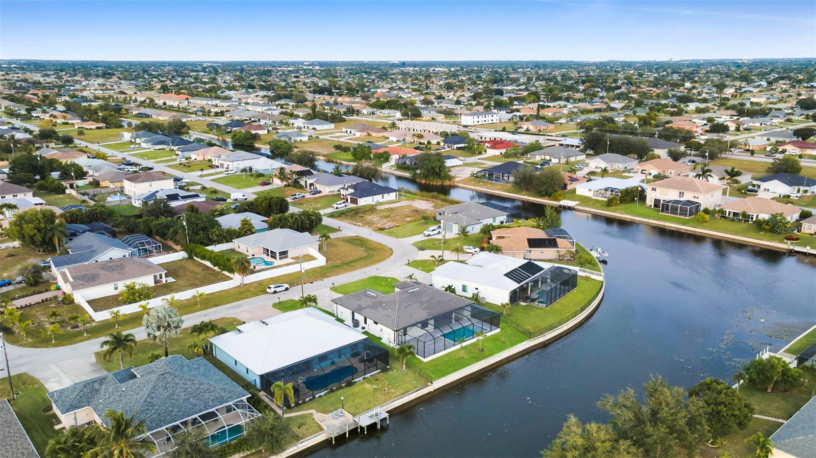 CAPE CORAL - Residential