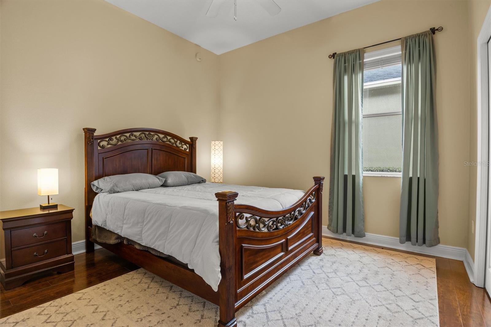 STONEY CREEK - Residential