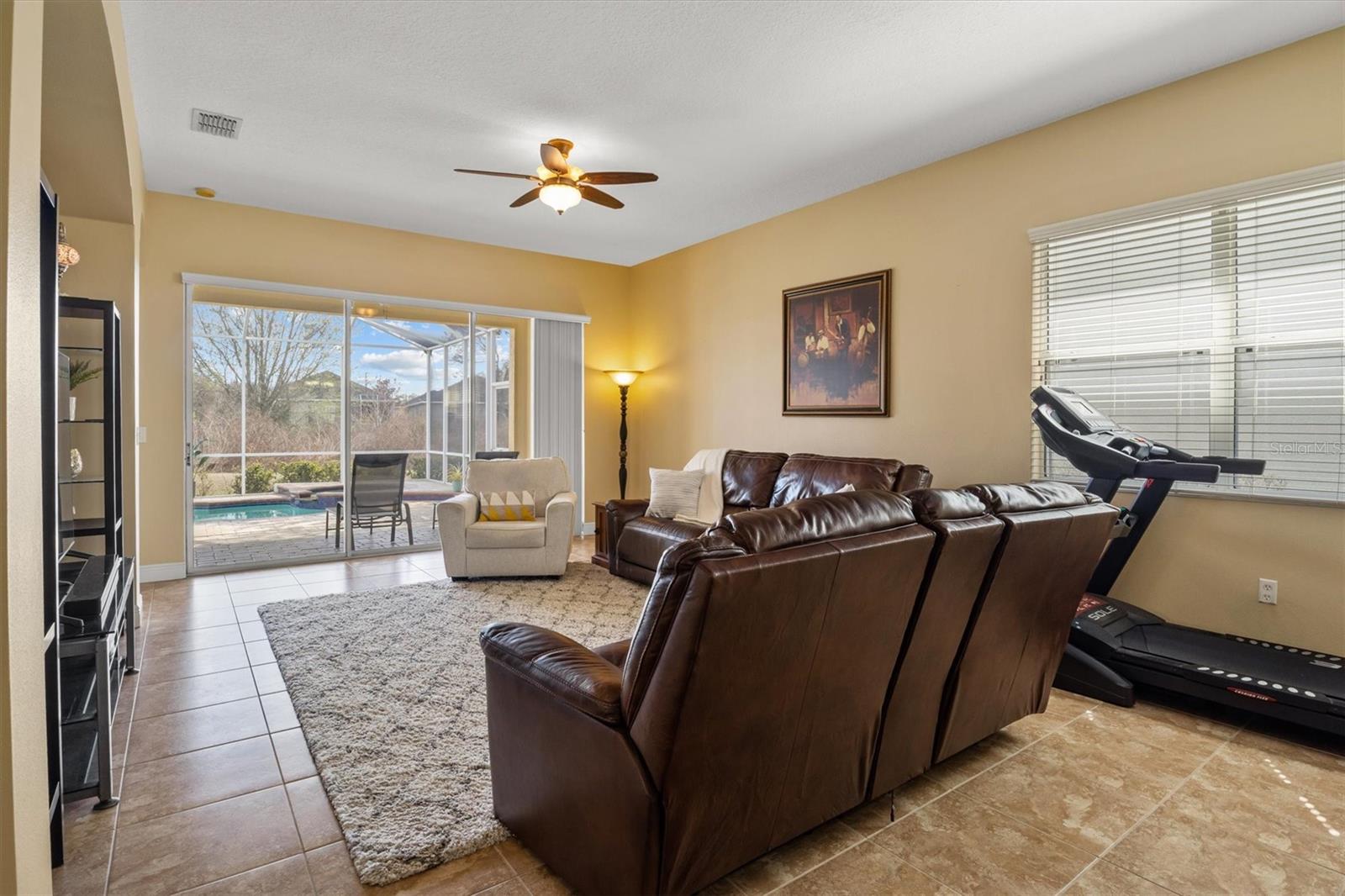 STONEY CREEK - Residential