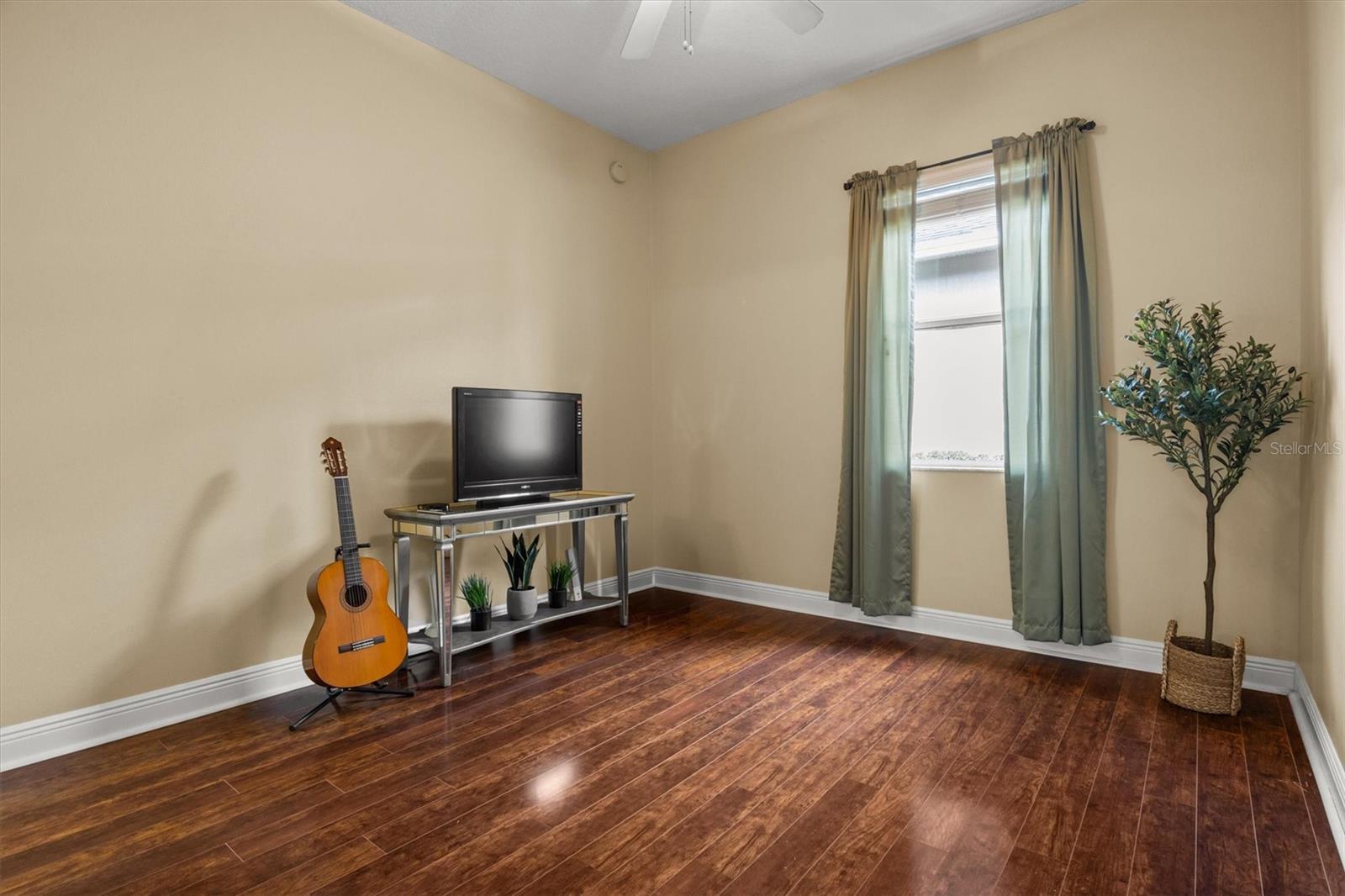 STONEY CREEK - Residential