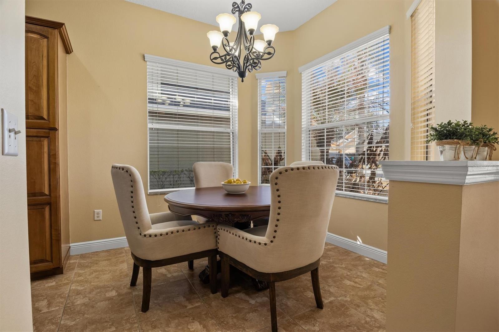 STONEY CREEK - Residential