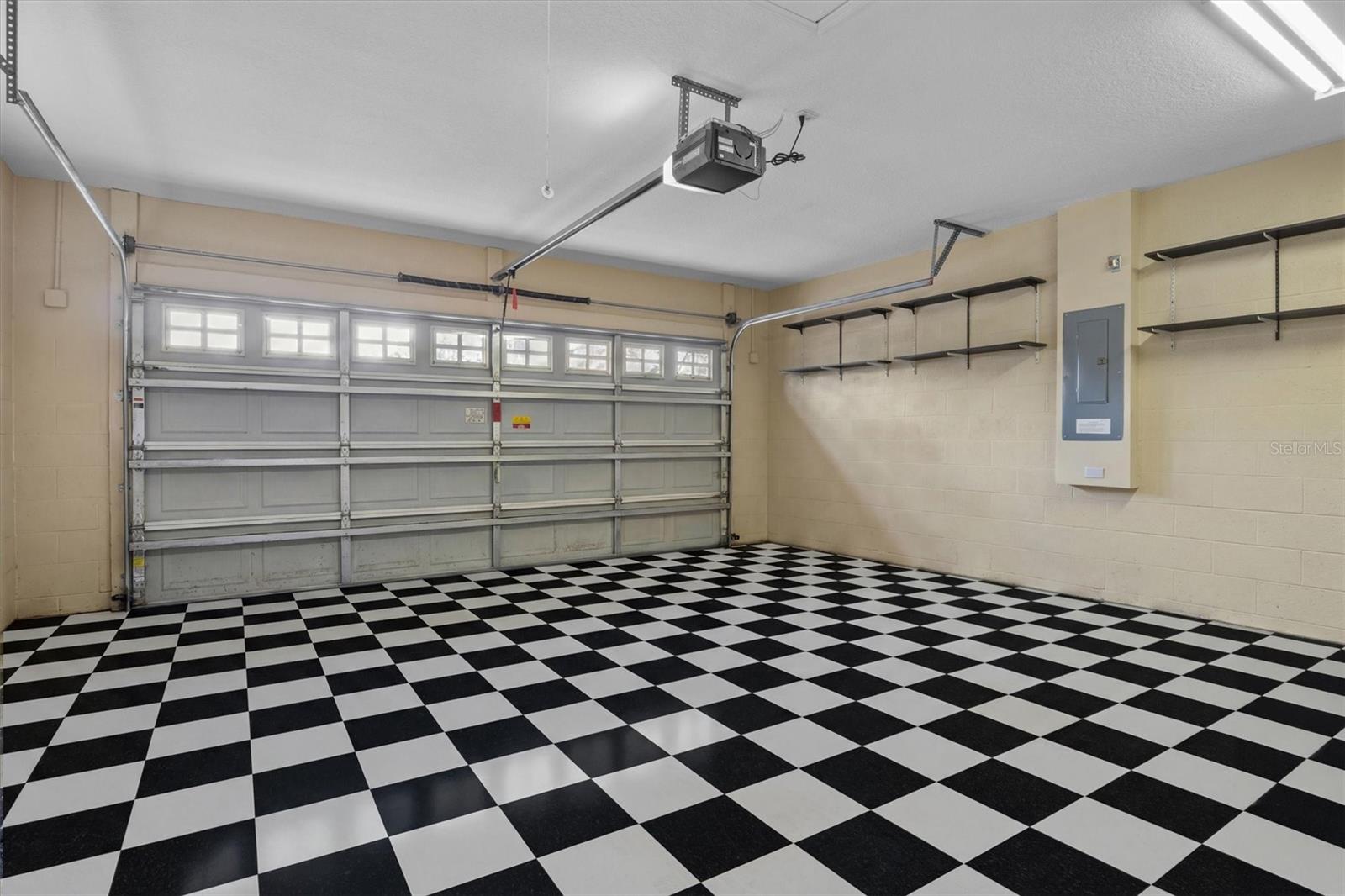 STONEY CREEK - Residential