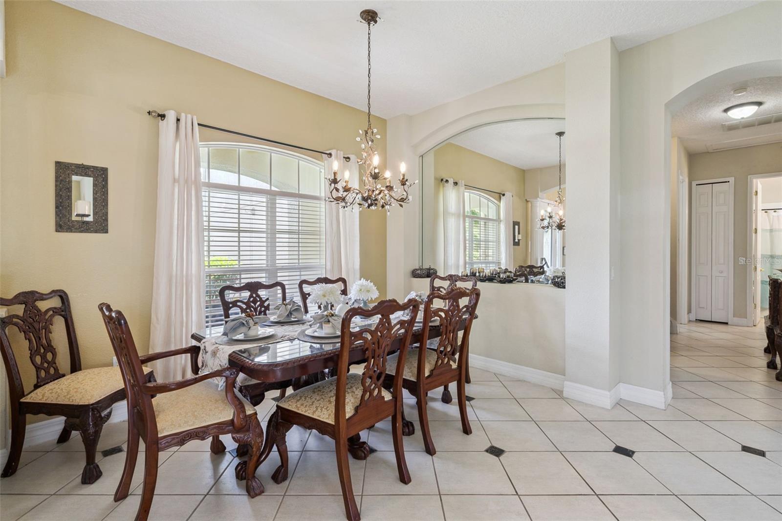 FORMOSA GARDENS - Residential
