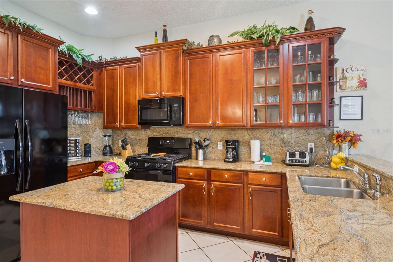 FORMOSA GARDENS - Residential