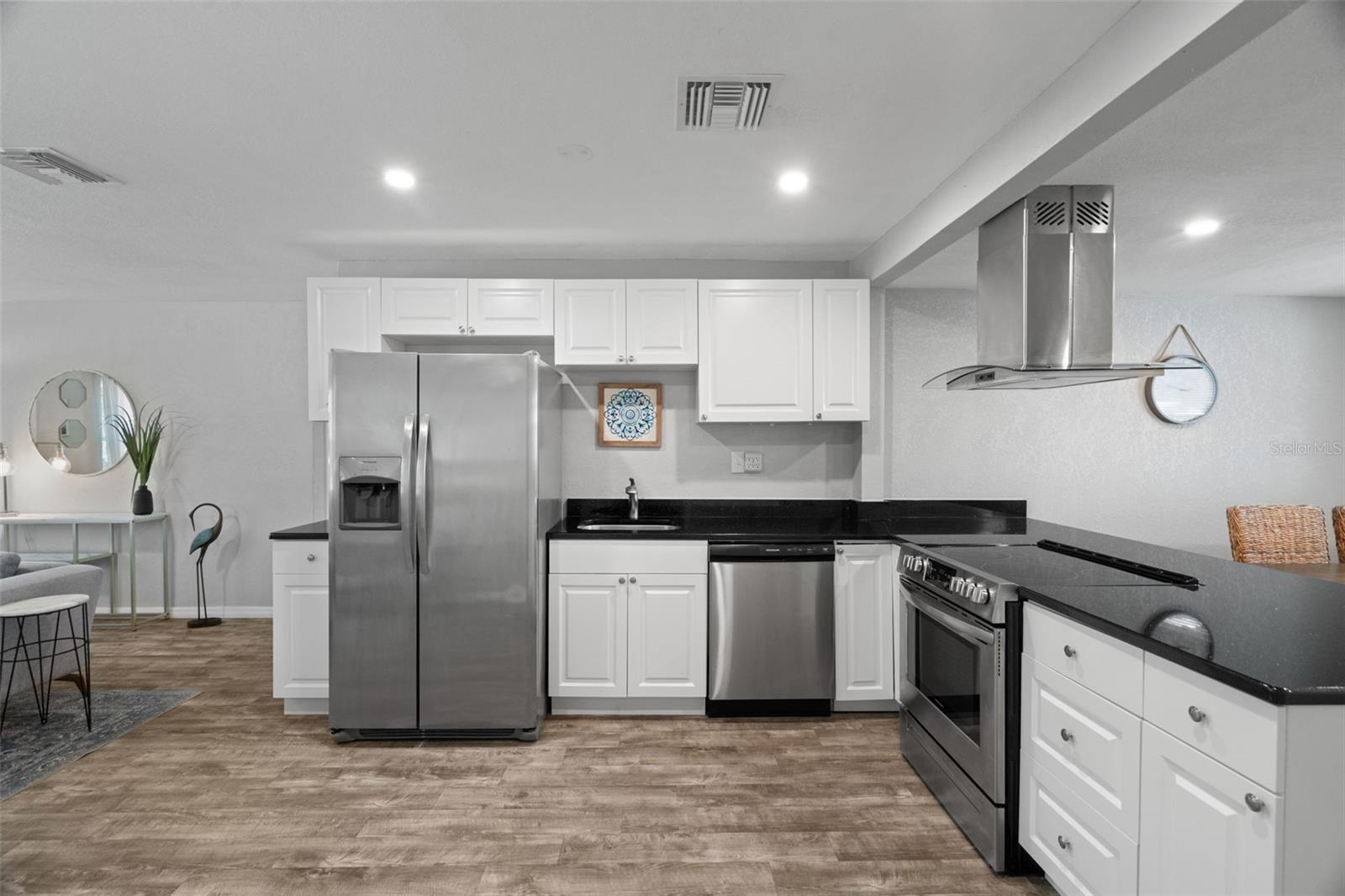 1276 BERTLAND WAY