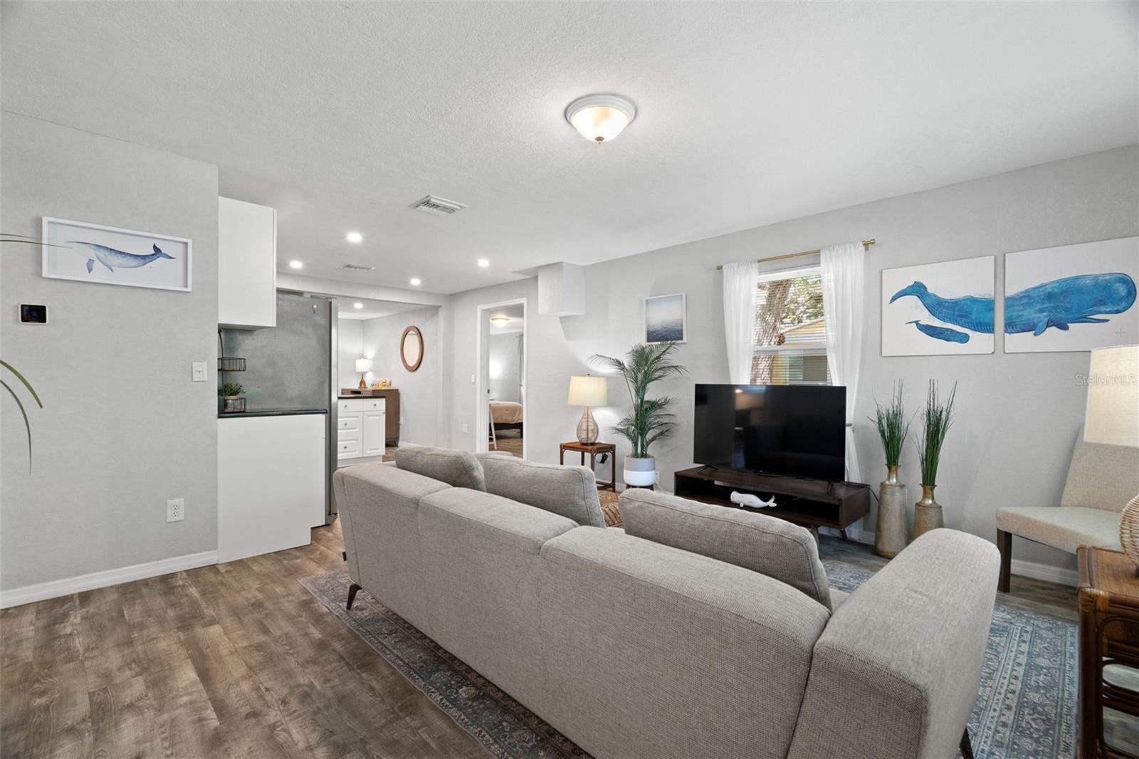 1276 BERTLAND WAY