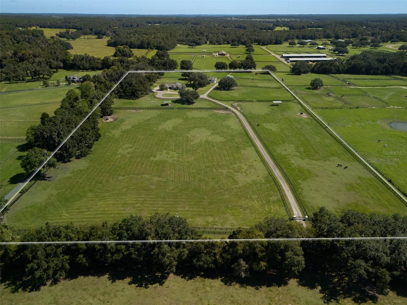 TOP BRASS FARM - Residential