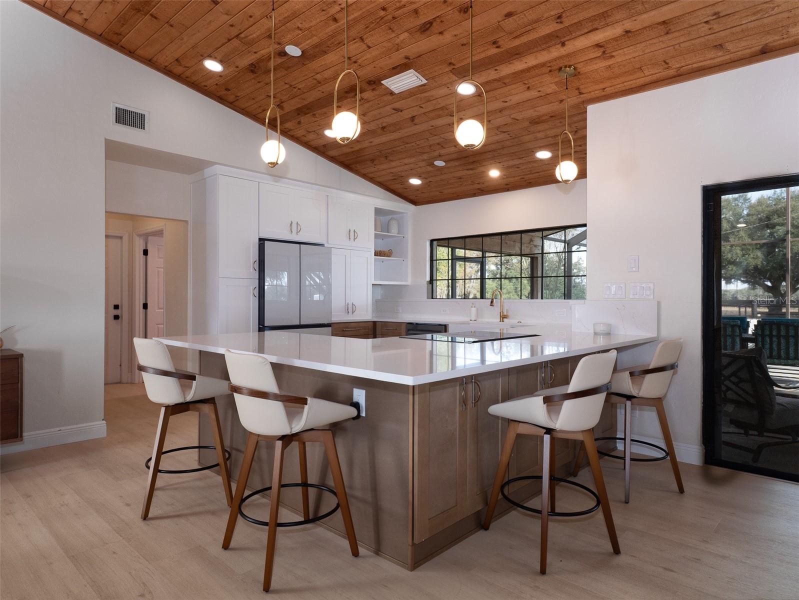 TOP BRASS FARM - Residential