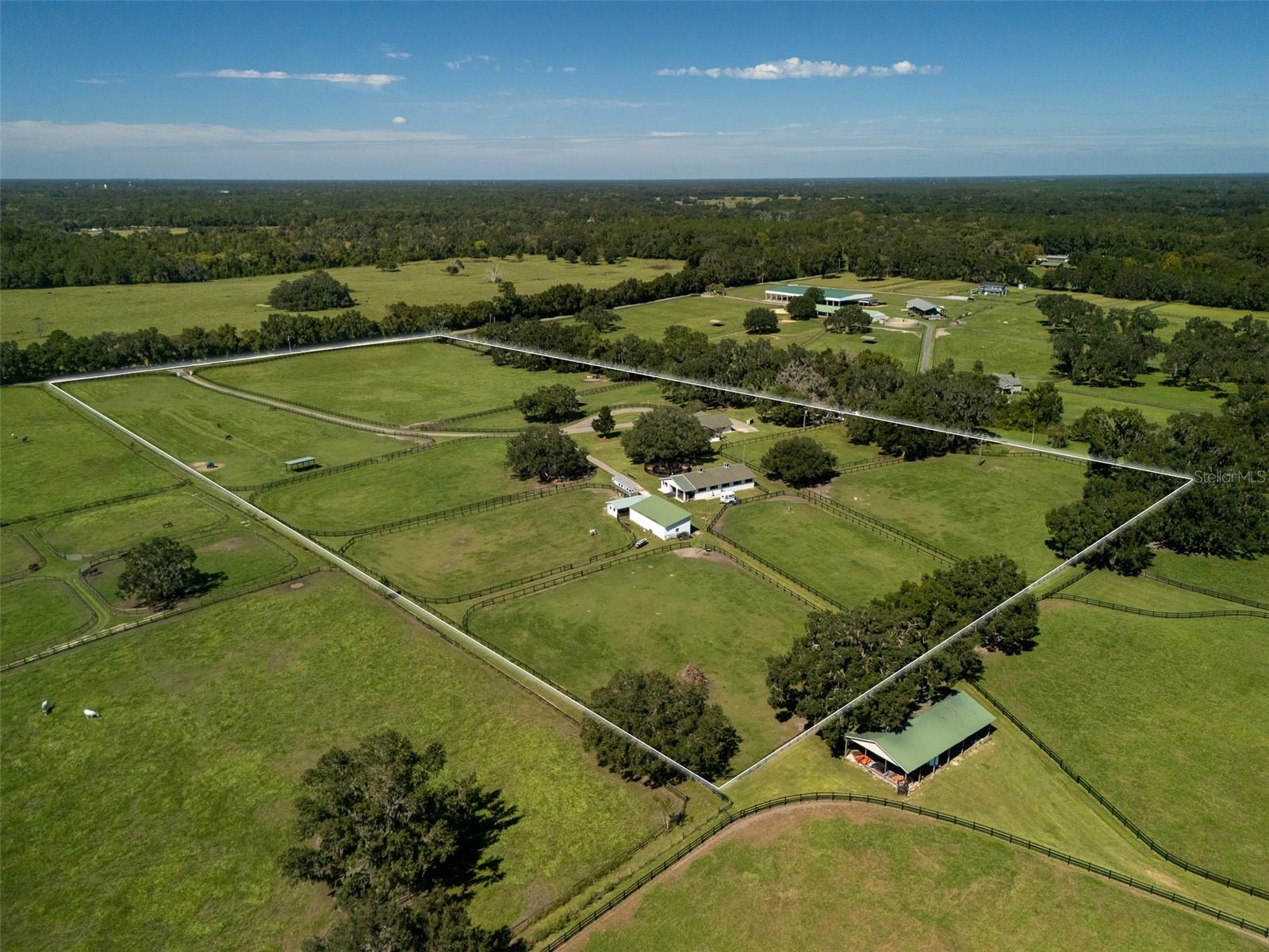 TOP BRASS FARM - Residential