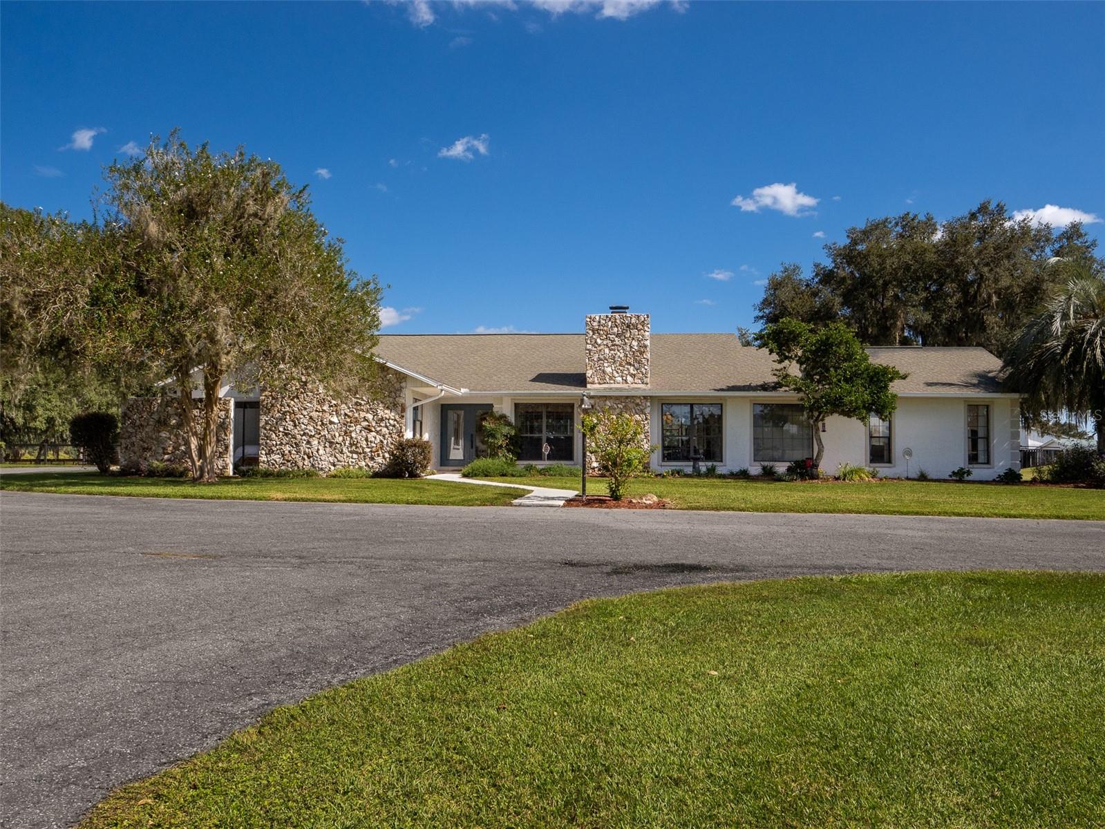 TOP BRASS FARM - Residential