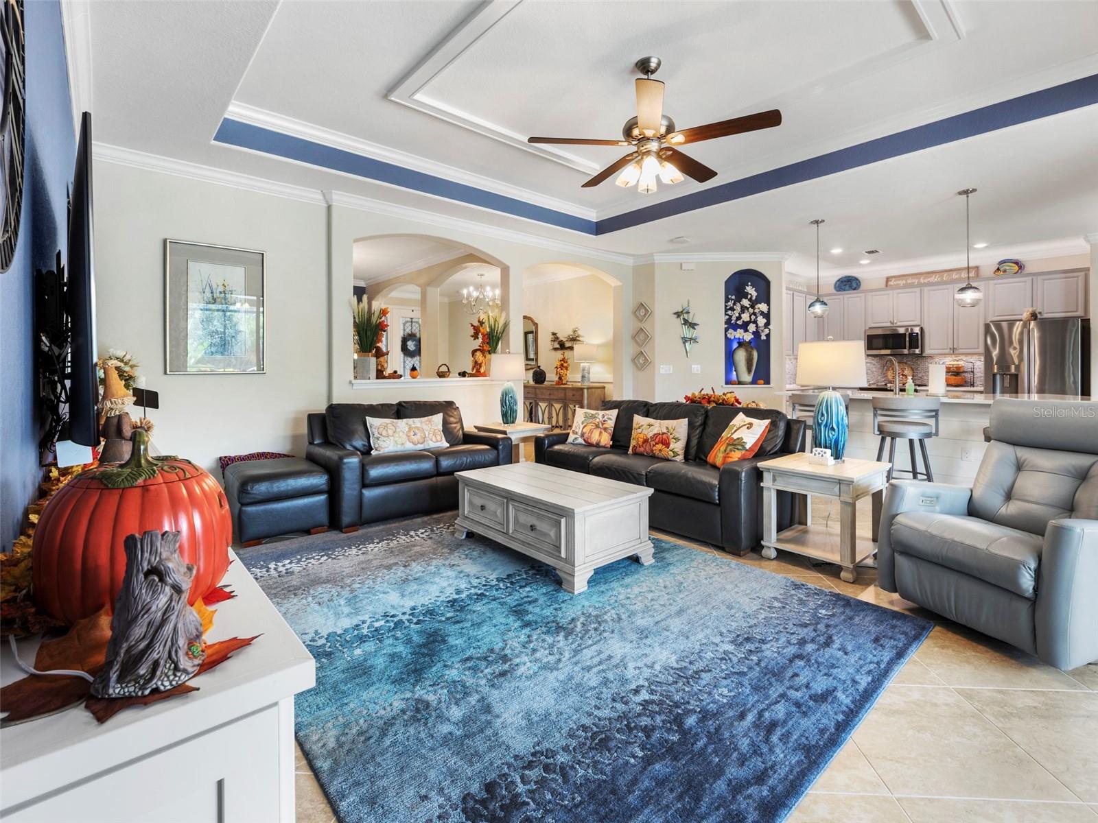 GRAN PARADISO PH 8 - Residential