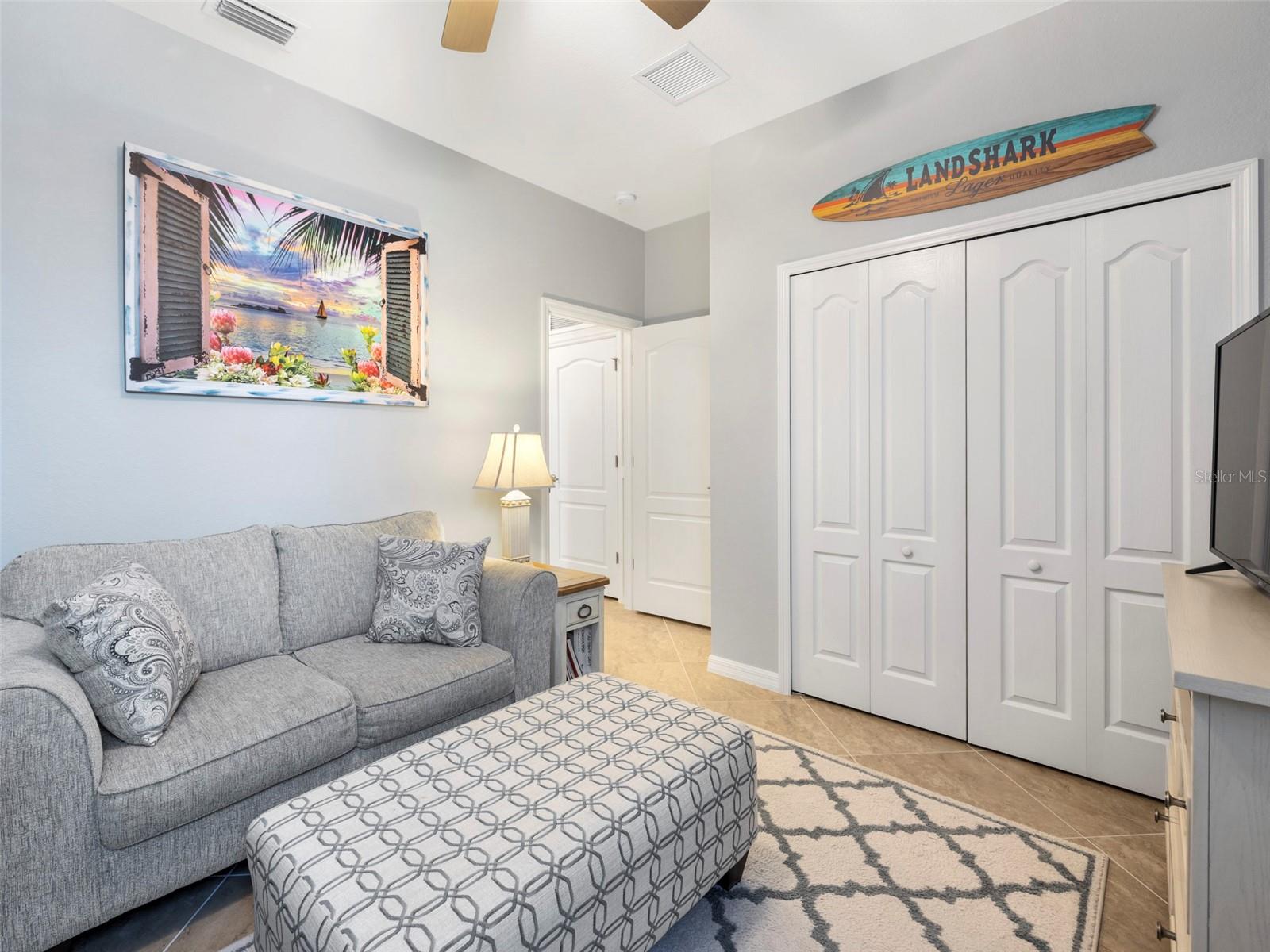 GRAN PARADISO PH 8 - Residential