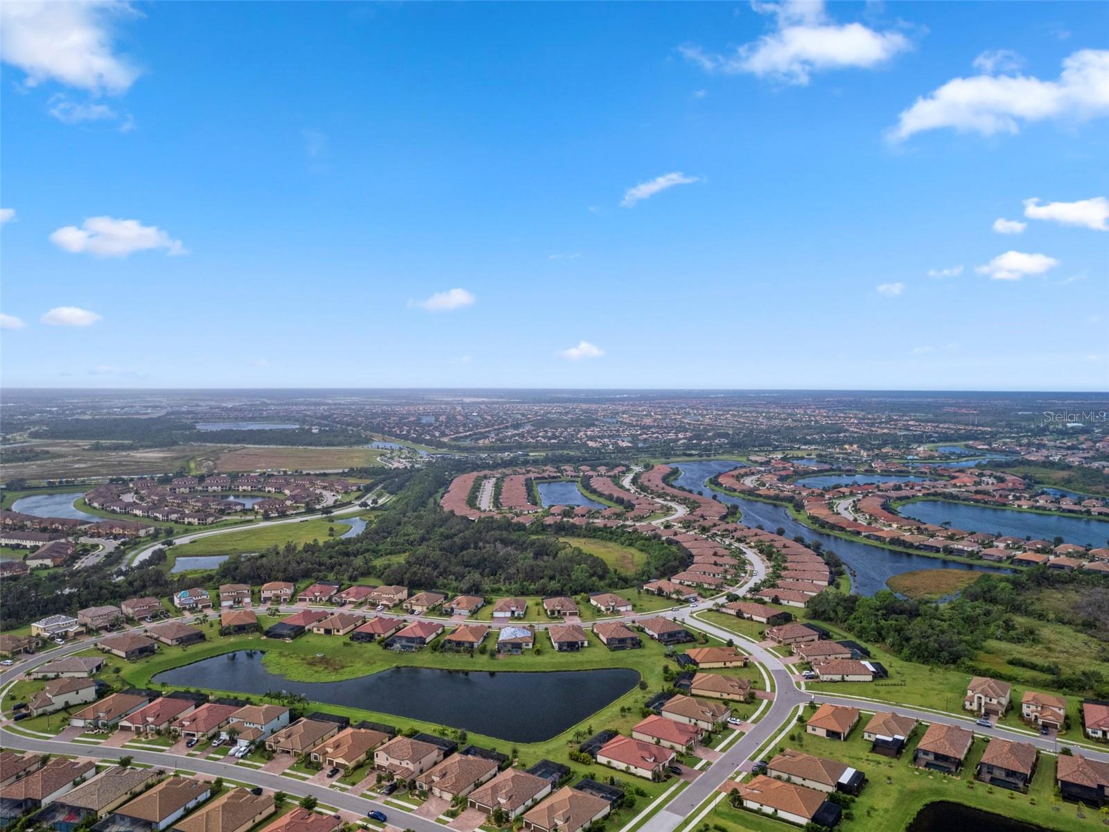 GRAN PARADISO PH 8 - Residential