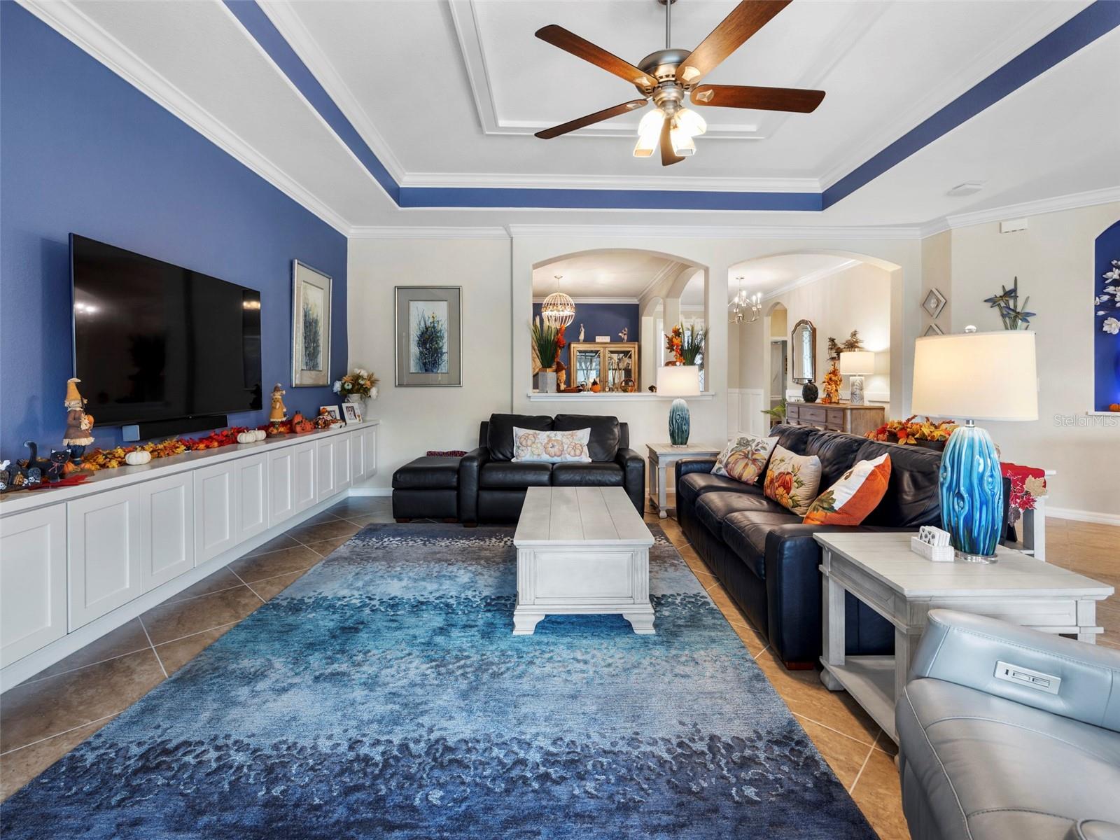 GRAN PARADISO PH 8 - Residential