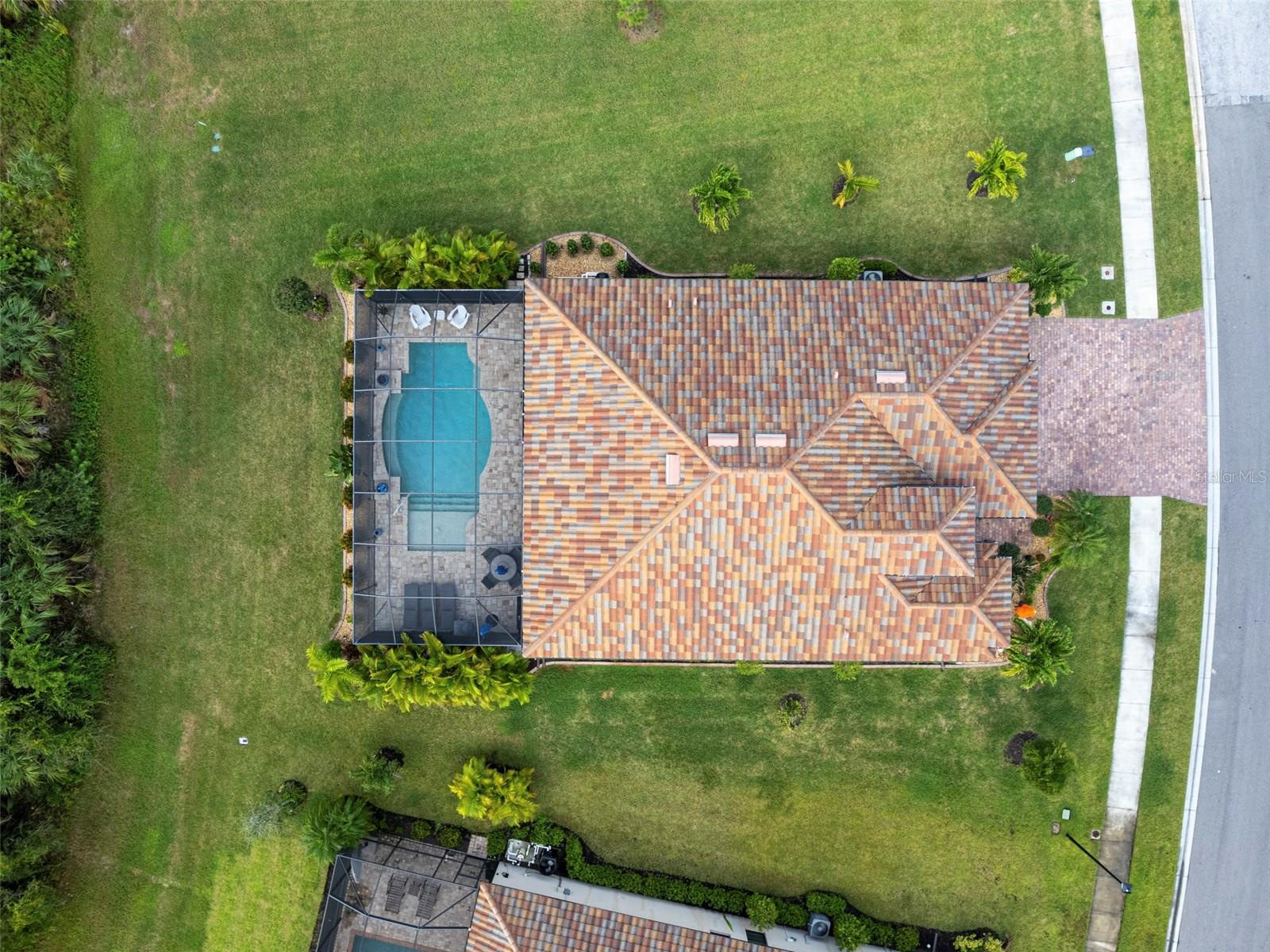 GRAN PARADISO PH 8 - Residential