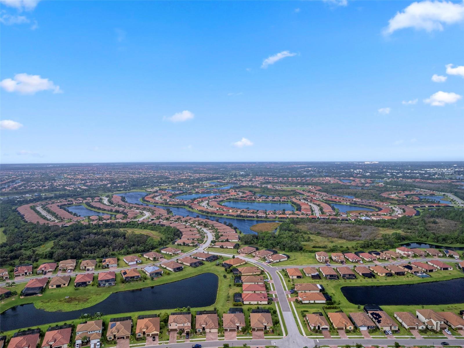 GRAN PARADISO PH 8 - Residential