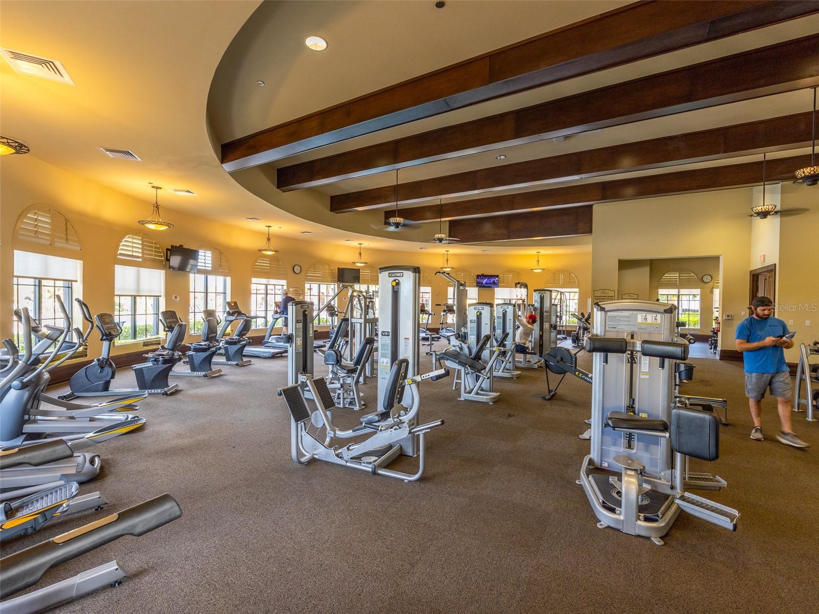 GRAN PARADISO PH 8 - Residential