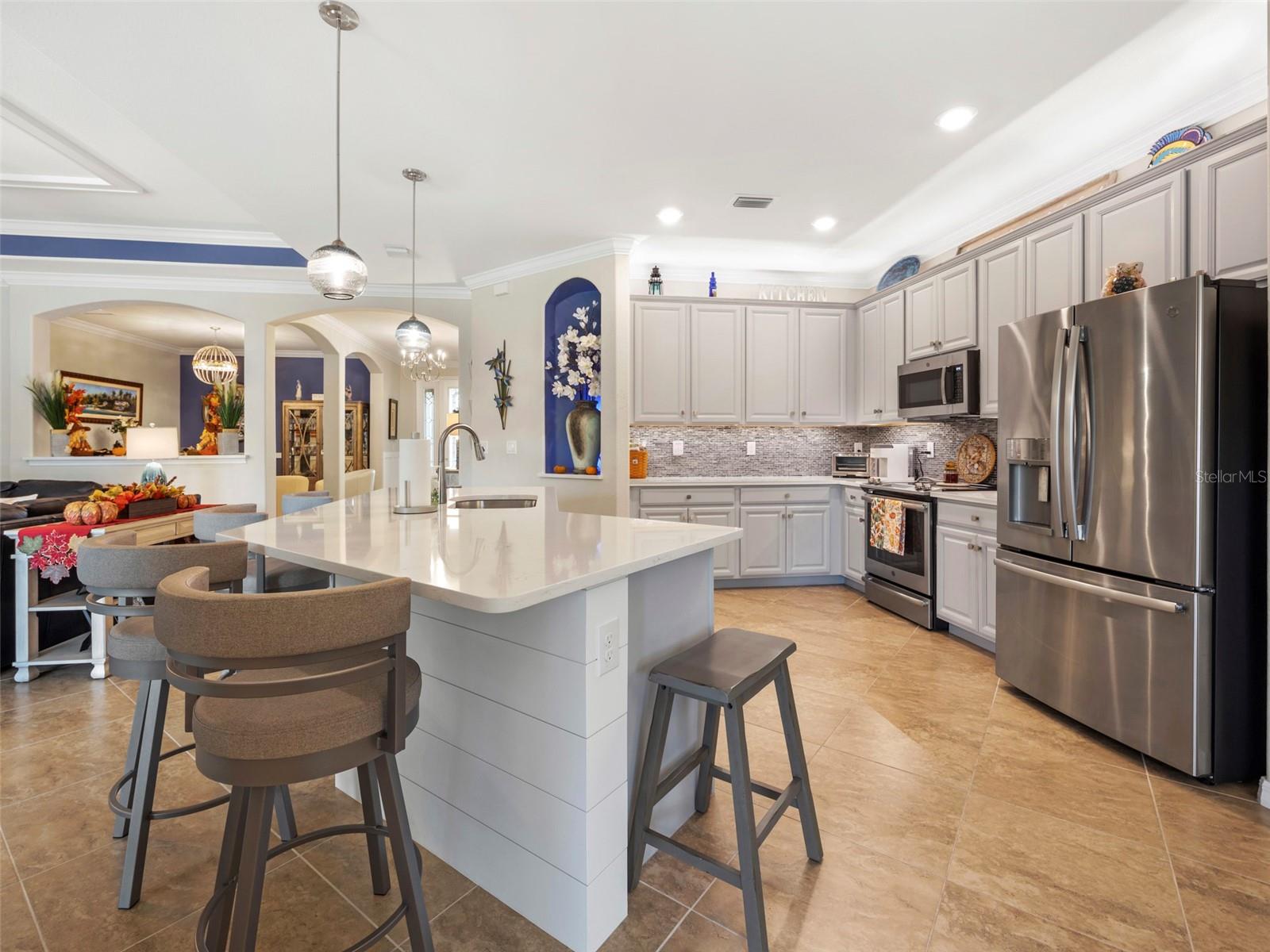 GRAN PARADISO PH 8 - Residential