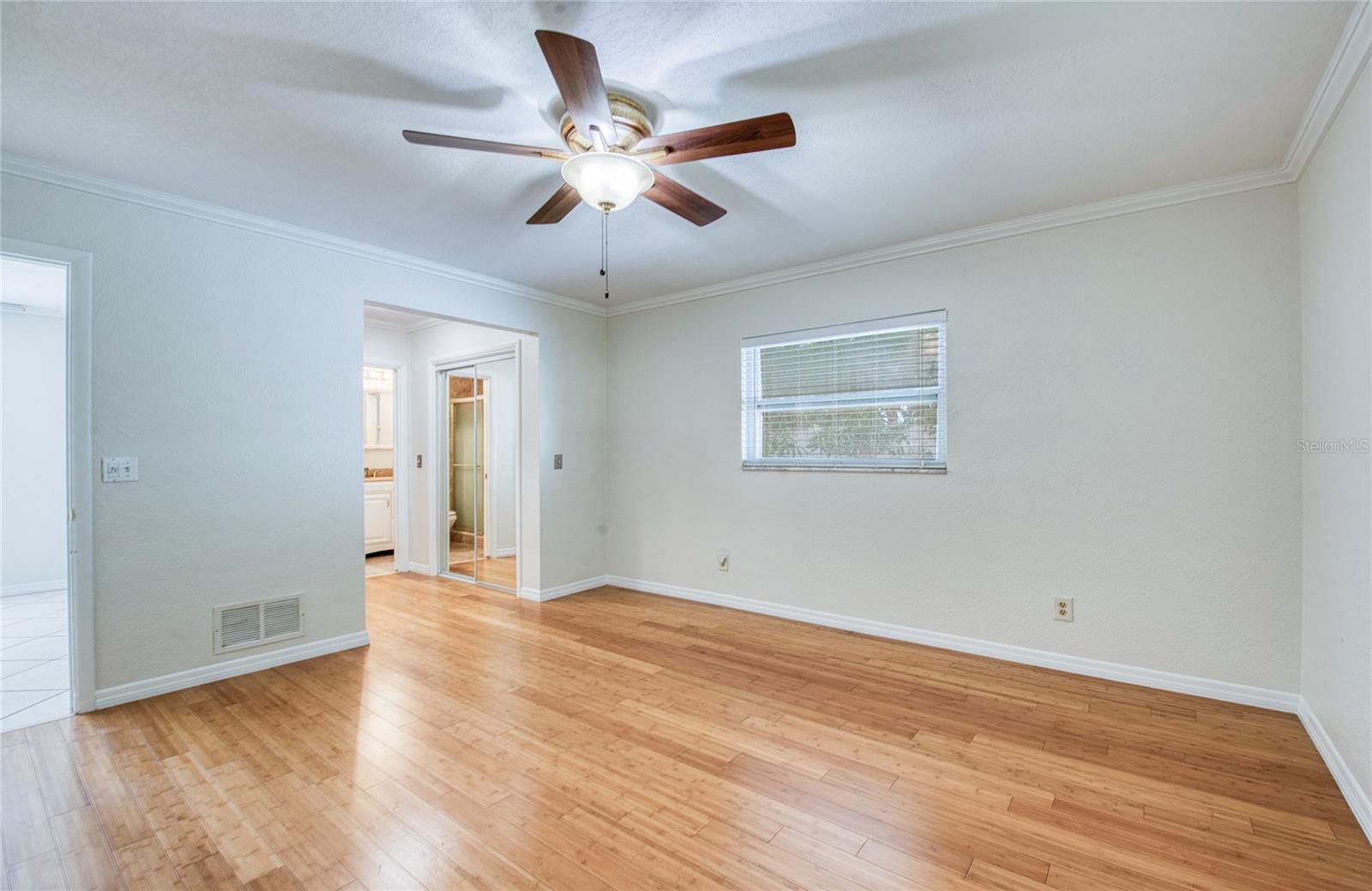 LEISURE ACRES - Residential