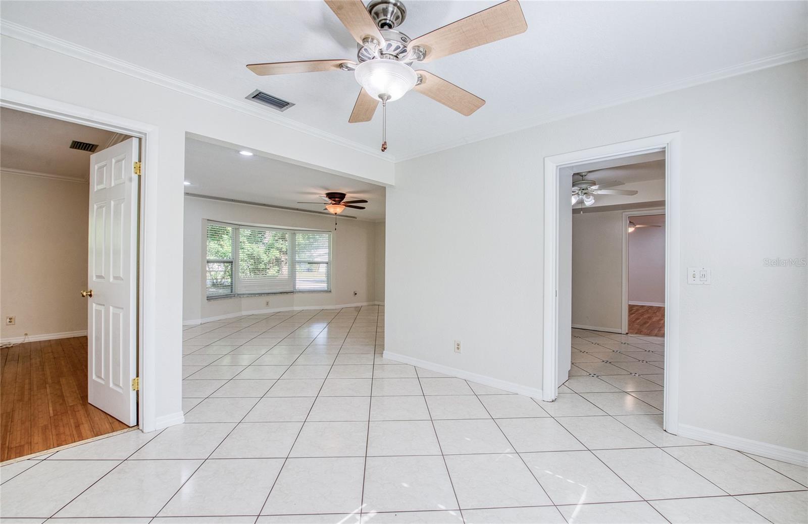 LEISURE ACRES - Residential