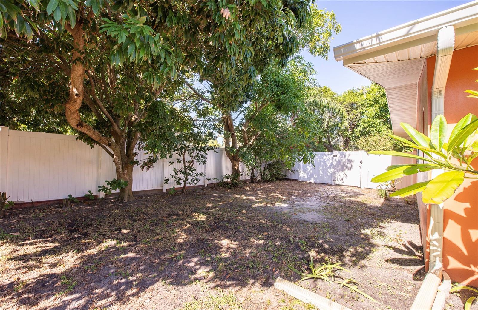 LEISURE ACRES - Residential