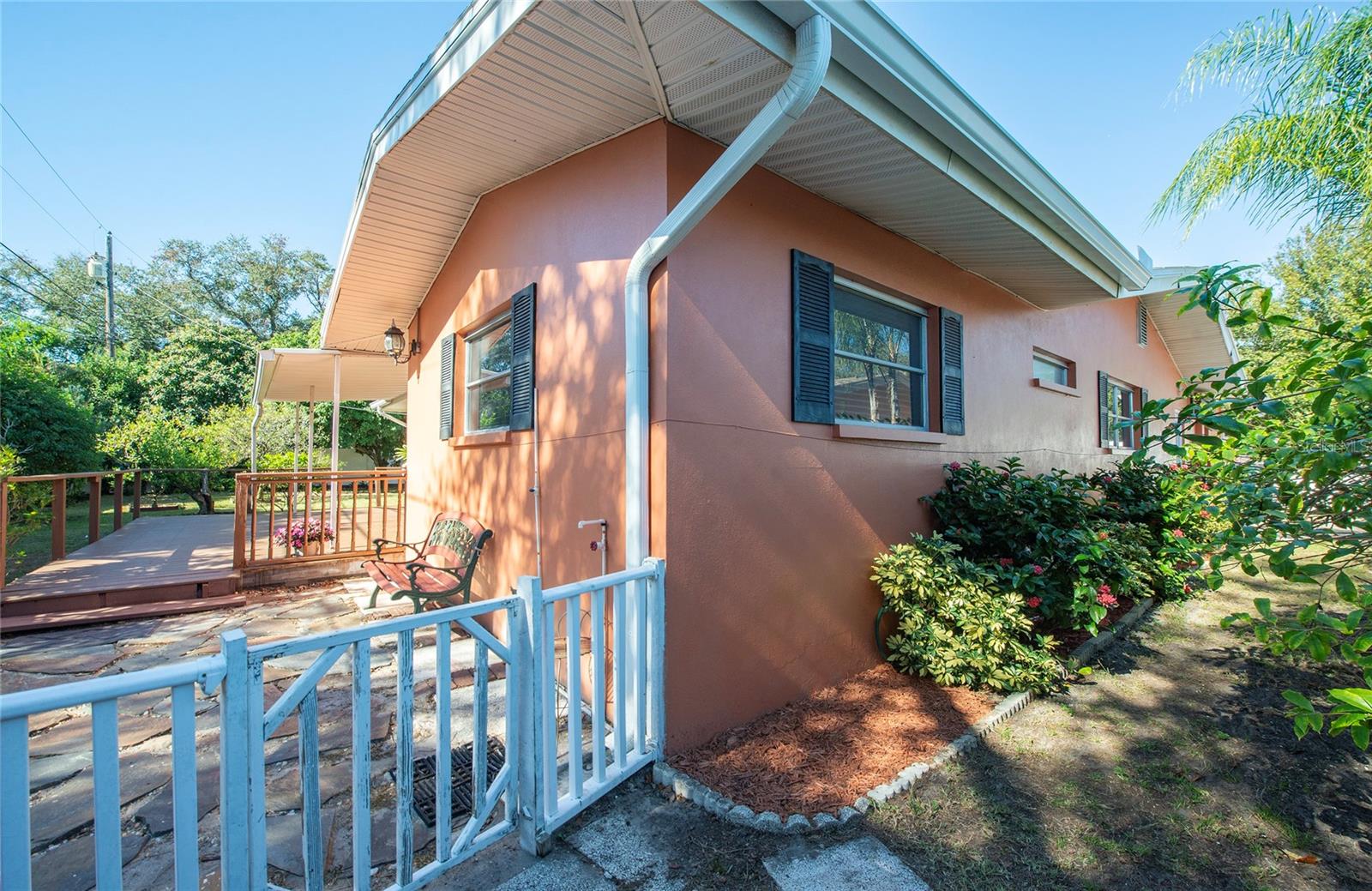 LEISURE ACRES - Residential