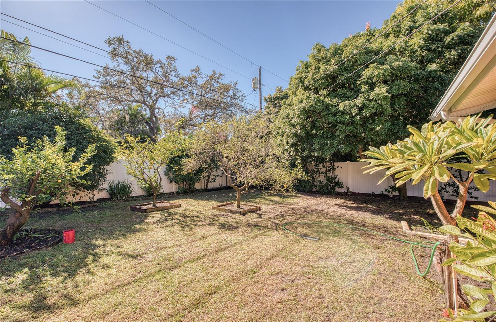 LEISURE ACRES - Residential