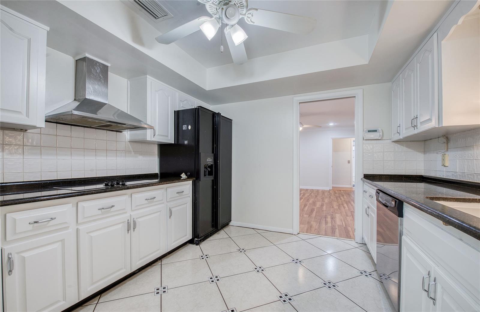 LEISURE ACRES - Residential