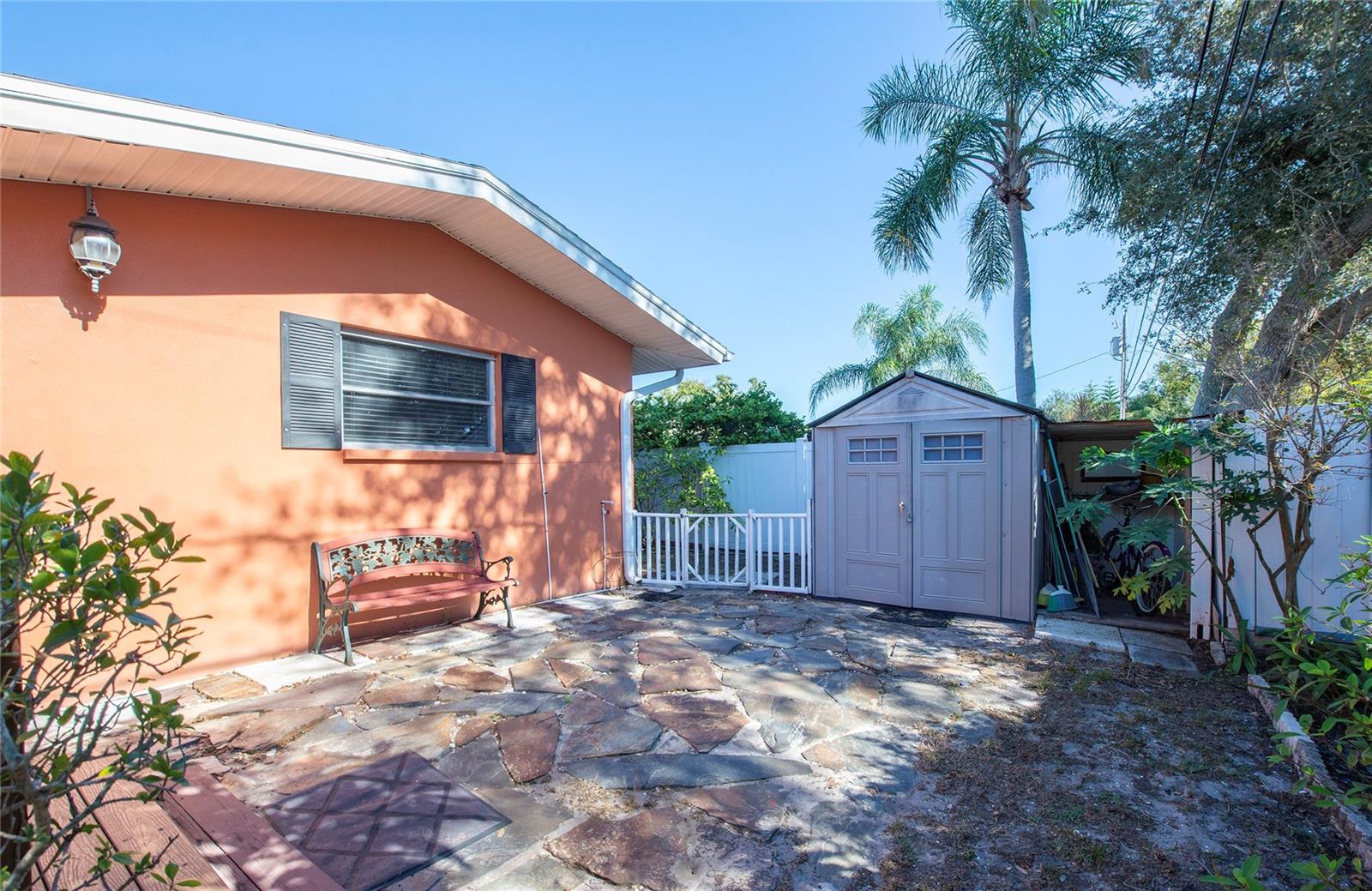 LEISURE ACRES - Residential