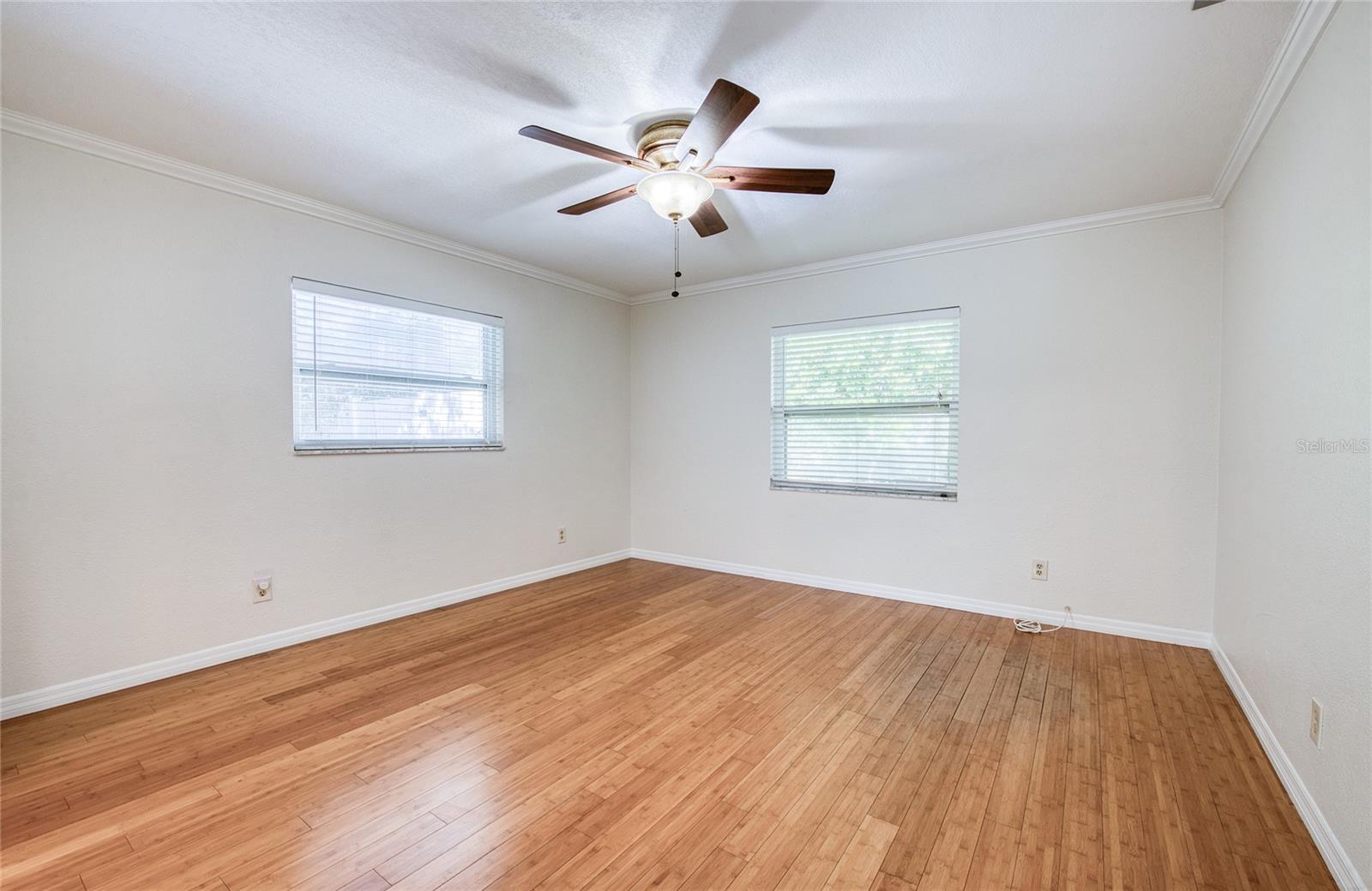 LEISURE ACRES - Residential