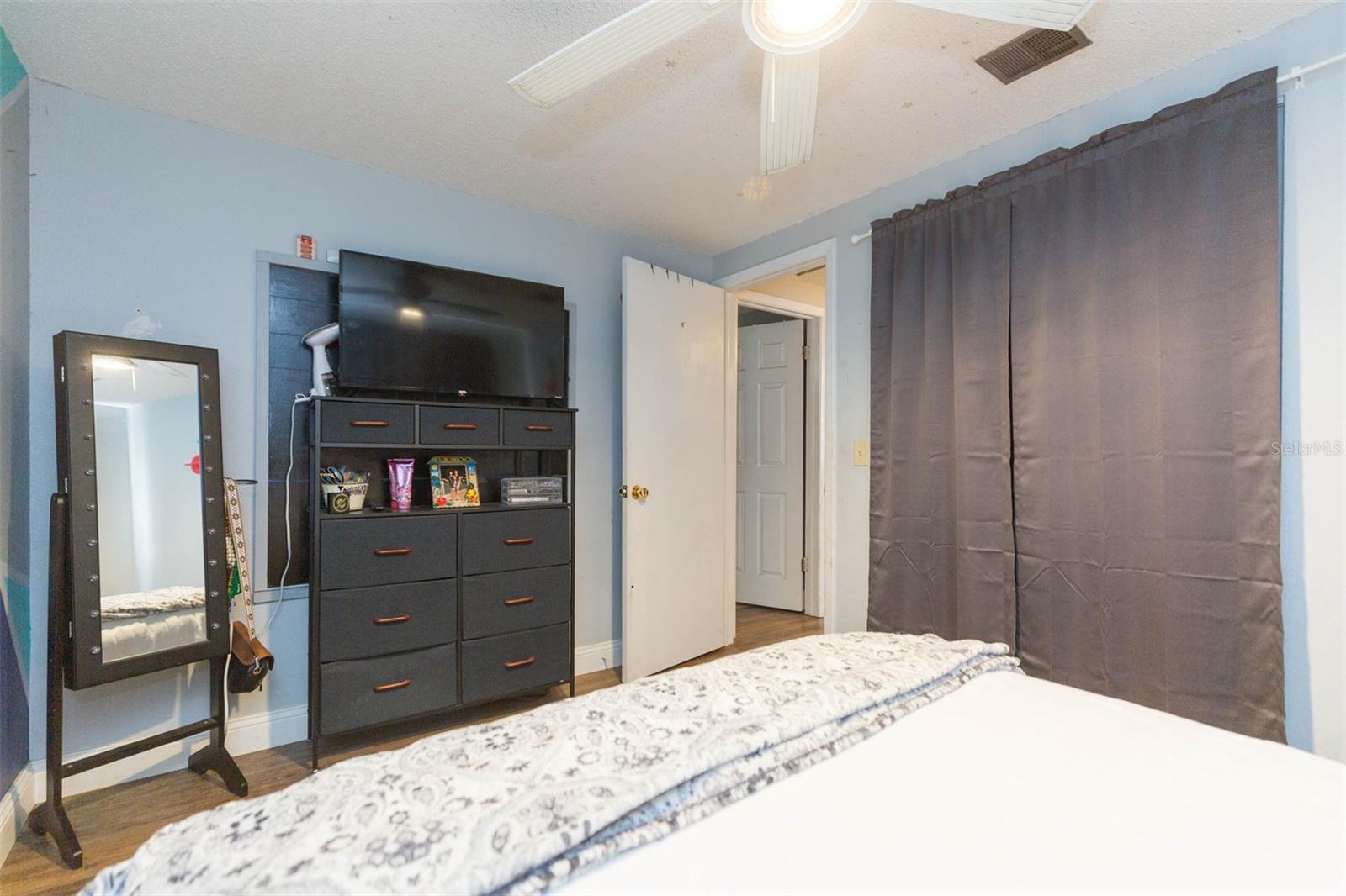 SHANGRI LA SUB UNIT - Residential