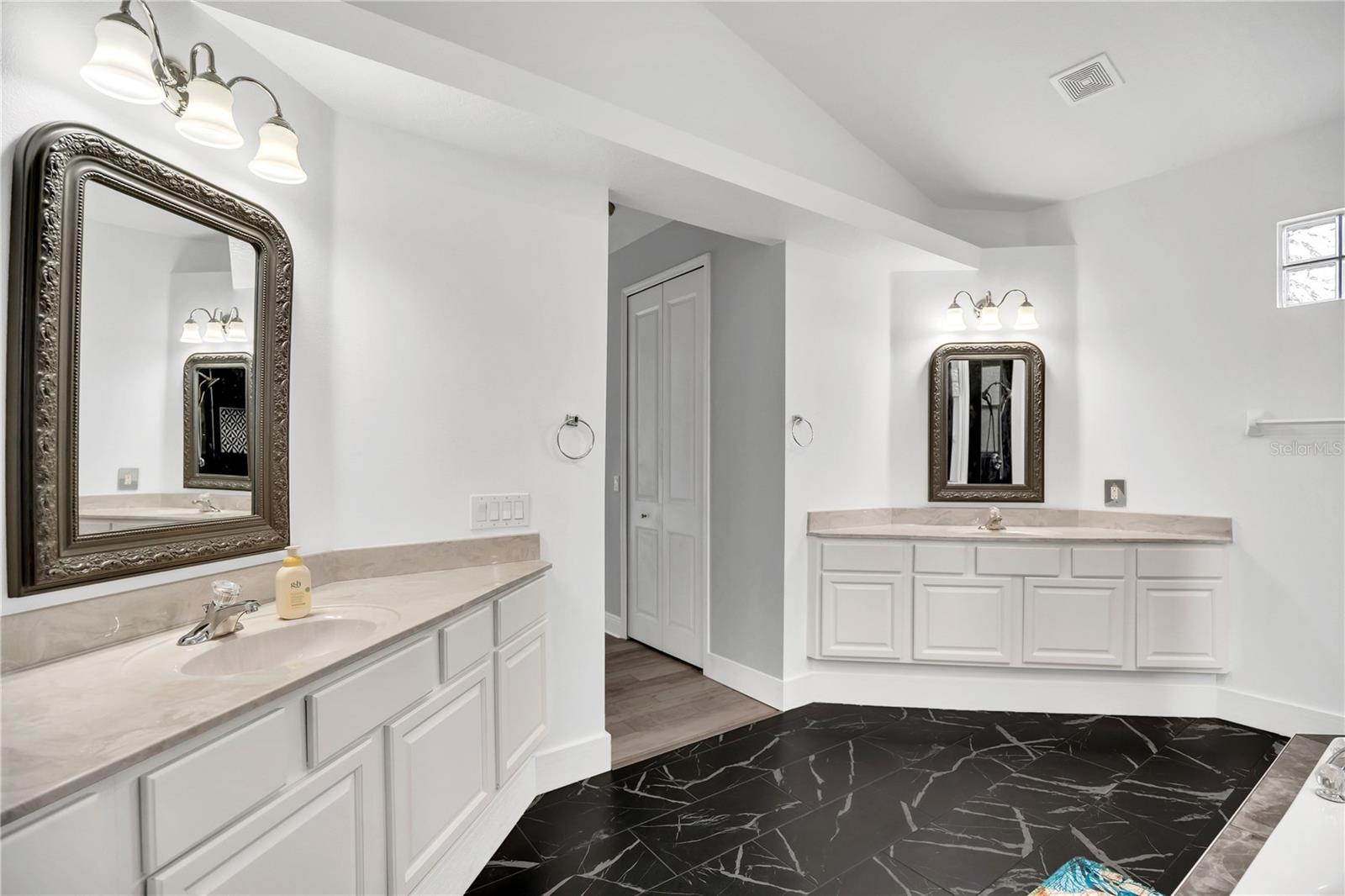 HILL & BECKMAN 5 - Residential