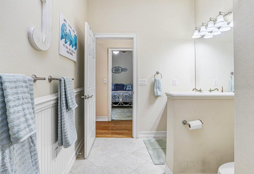 SHADY STABLES - Residential