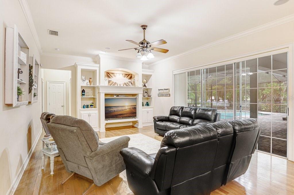 SHADY STABLES - Residential