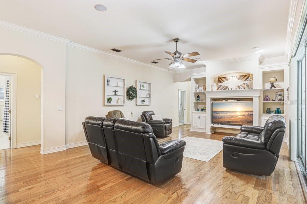 SHADY STABLES - Residential