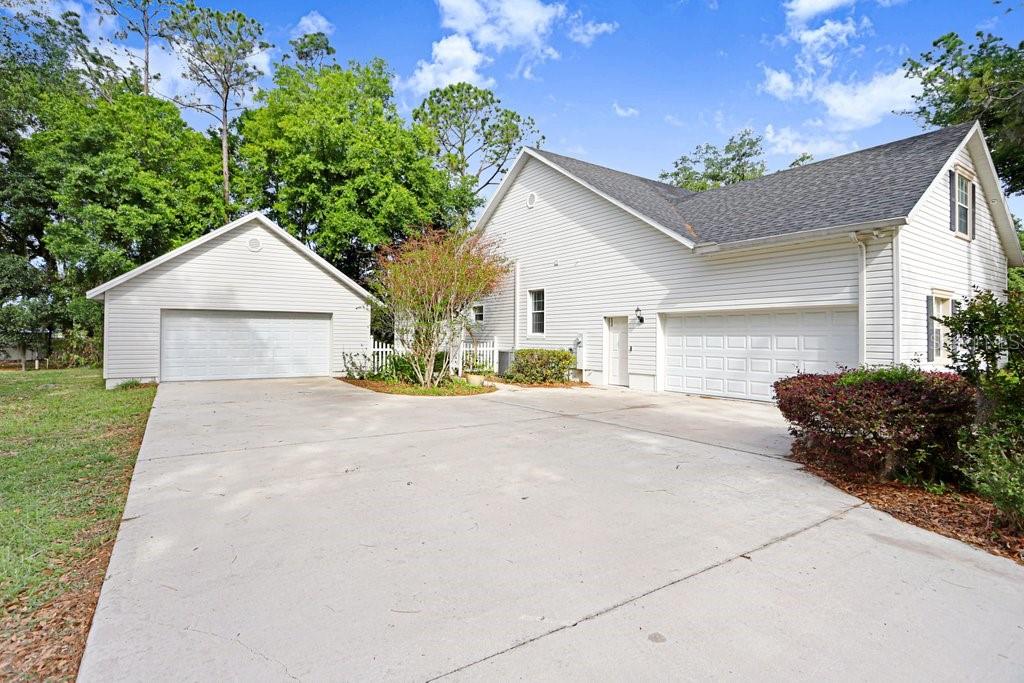 SHADY STABLES - Residential