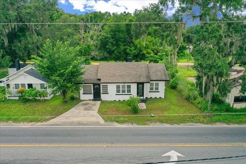 Photo of 42323 State Road 19, Altoona, FL 32702 (MLS # G5098721)