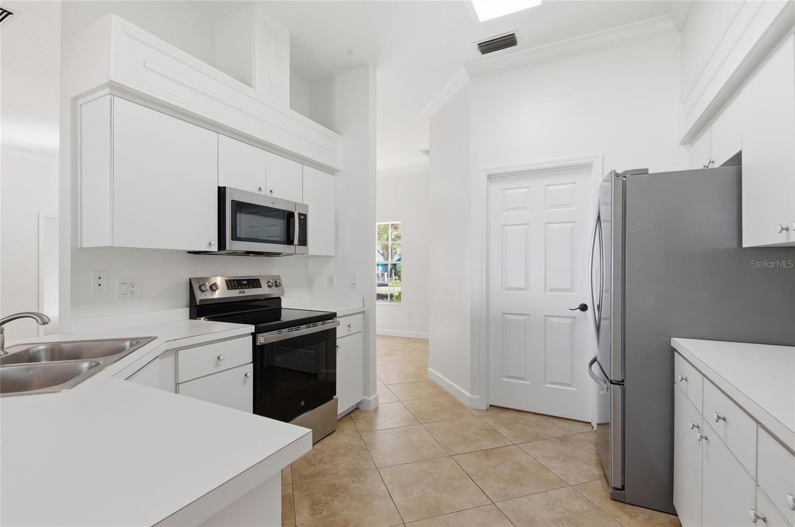 CROWN POINT SPGS - Residential