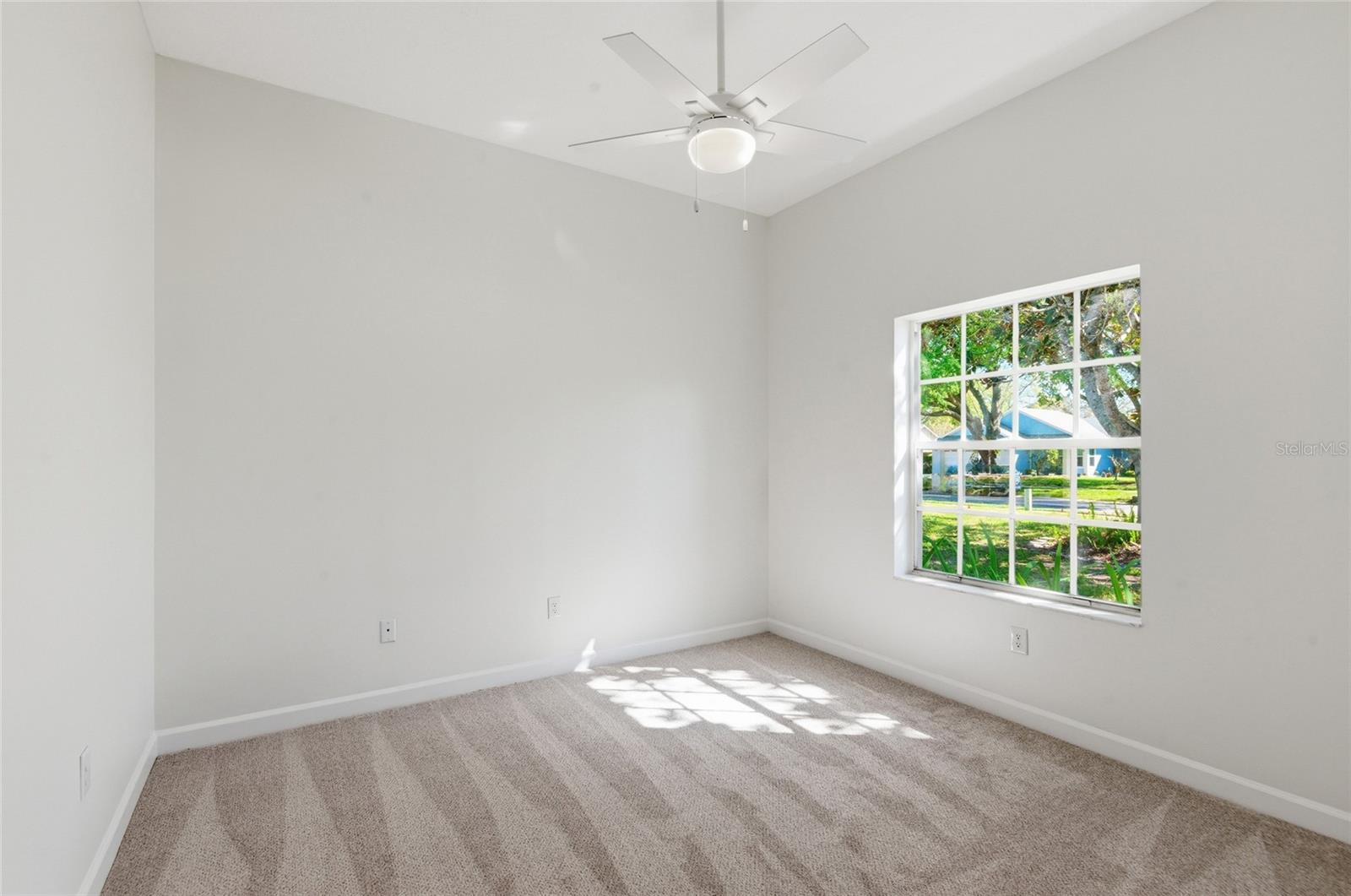 CROWN POINT SPGS - Residential