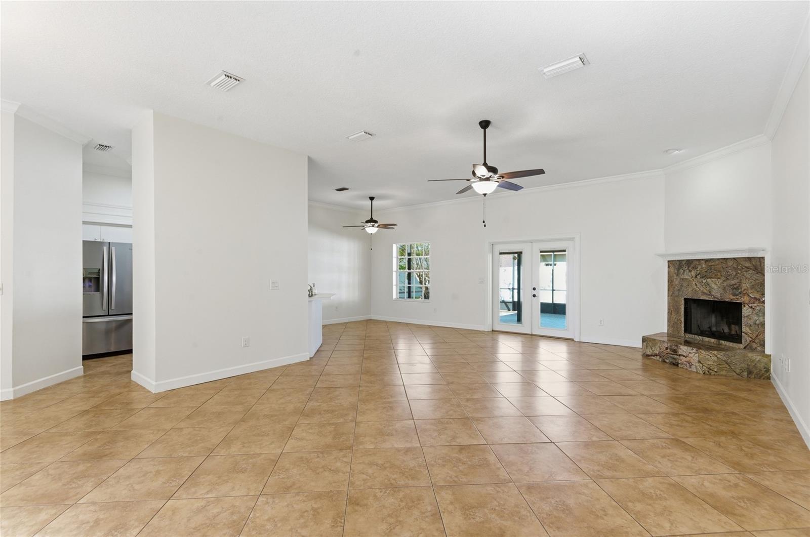 CROWN POINT SPGS - Residential